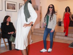 Fashion Show in der Contemplor Galerie Wien am 16. 03. 2024